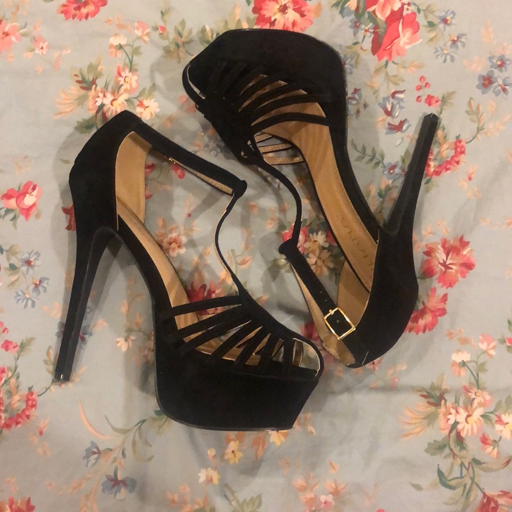 Stylish Black Heels